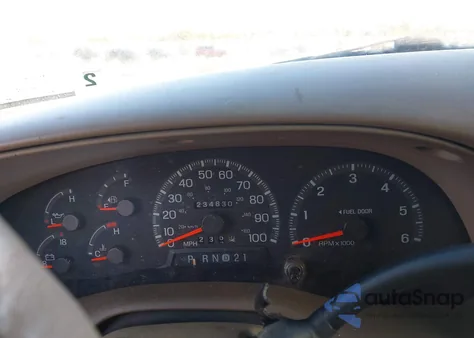 1998 Ford F-150 Lariat/Xl/Xlt from USA, damaged, VIN 1FTRX07L0WKA87236